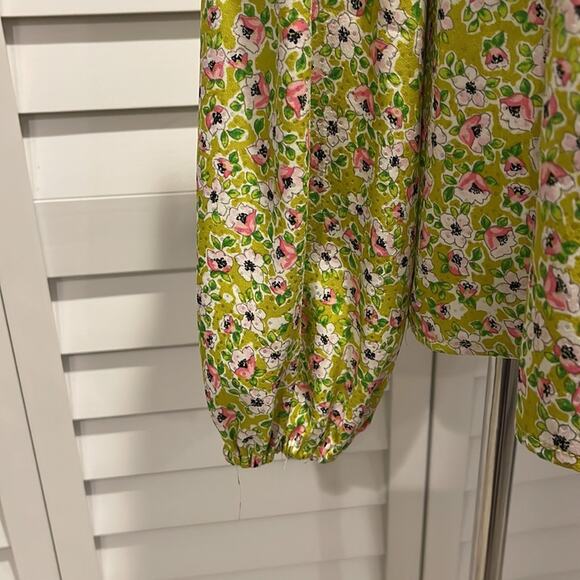 Beautiful printed long Sleeve Blouse with ruffle in color - Picture 3 of 9